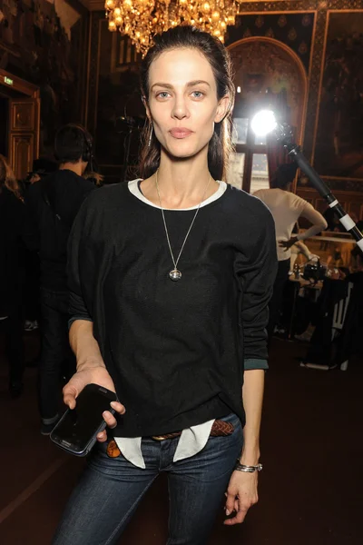 Look 3